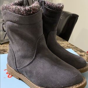 Cat n Jack kids boots